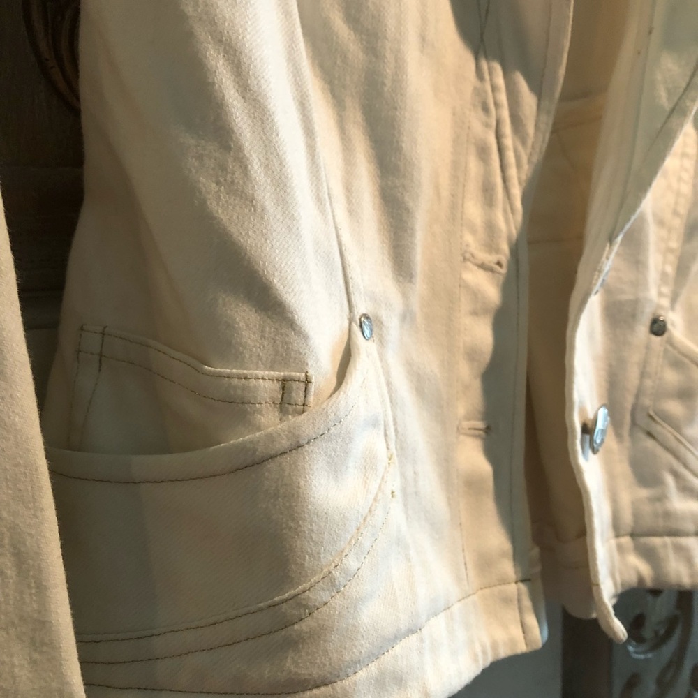 Armani Blazer - image 3